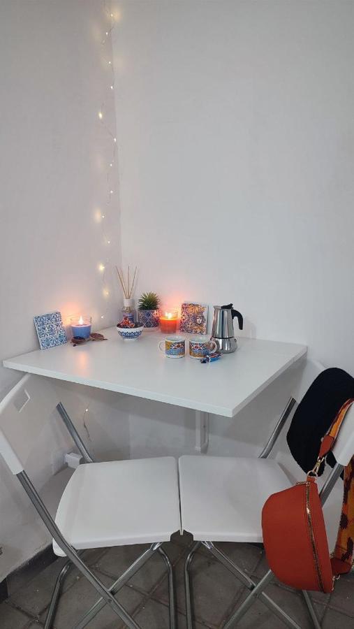 Fiu Relais Apartment Наполи Екстериор снимка